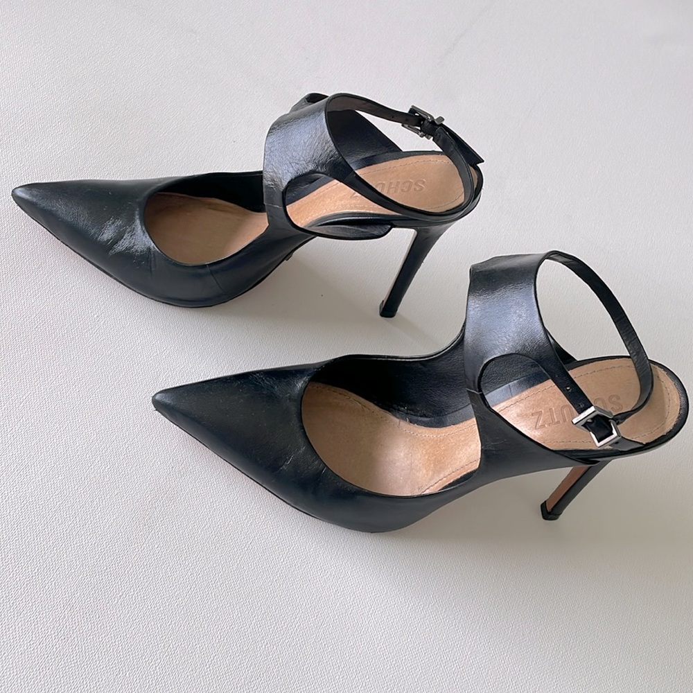 Schutz pumps